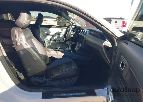 2021 Ford Mustang Ecoboost Premium Fastback из США, поврежденный, VIN 1FA6P8TH1M5141907